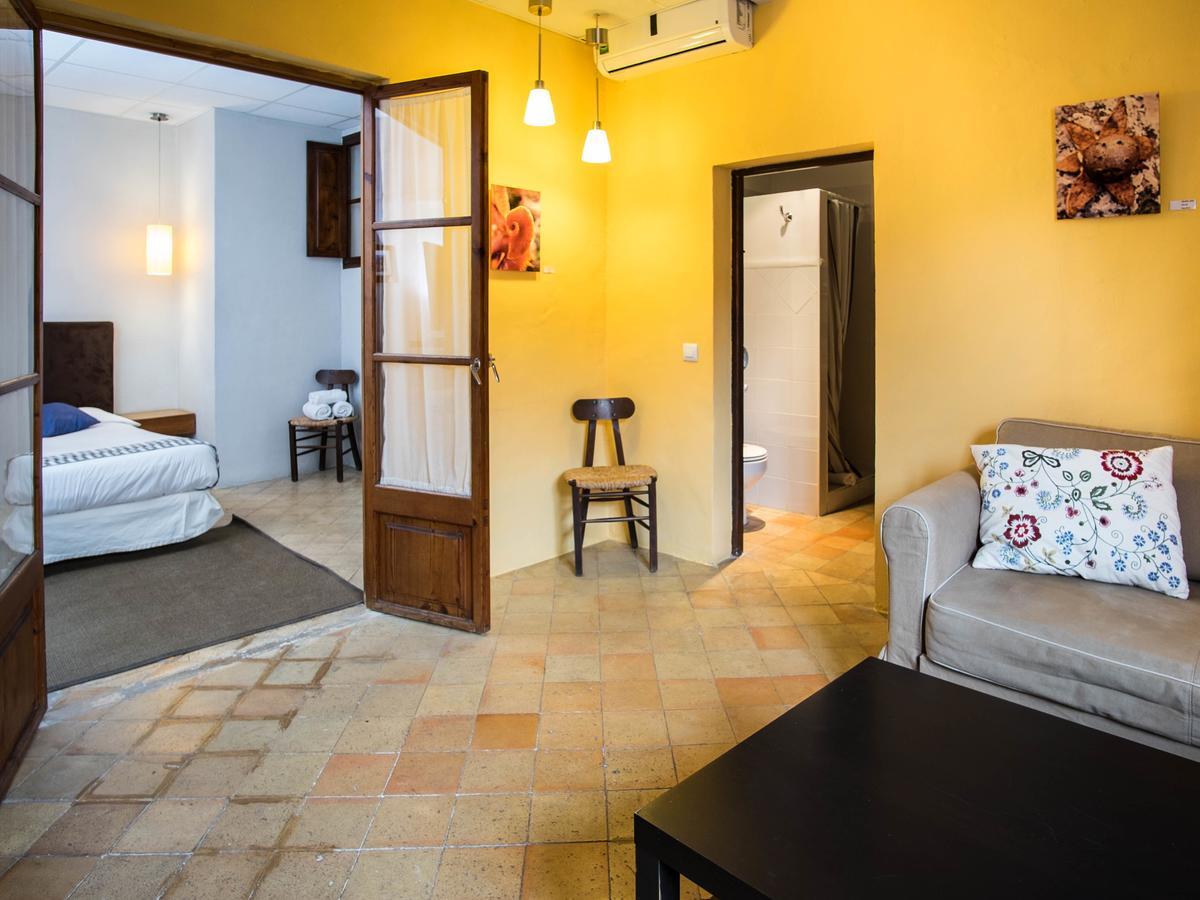 S'Hostal D'เอสปอร์เลส ภายนอก รูปภาพ