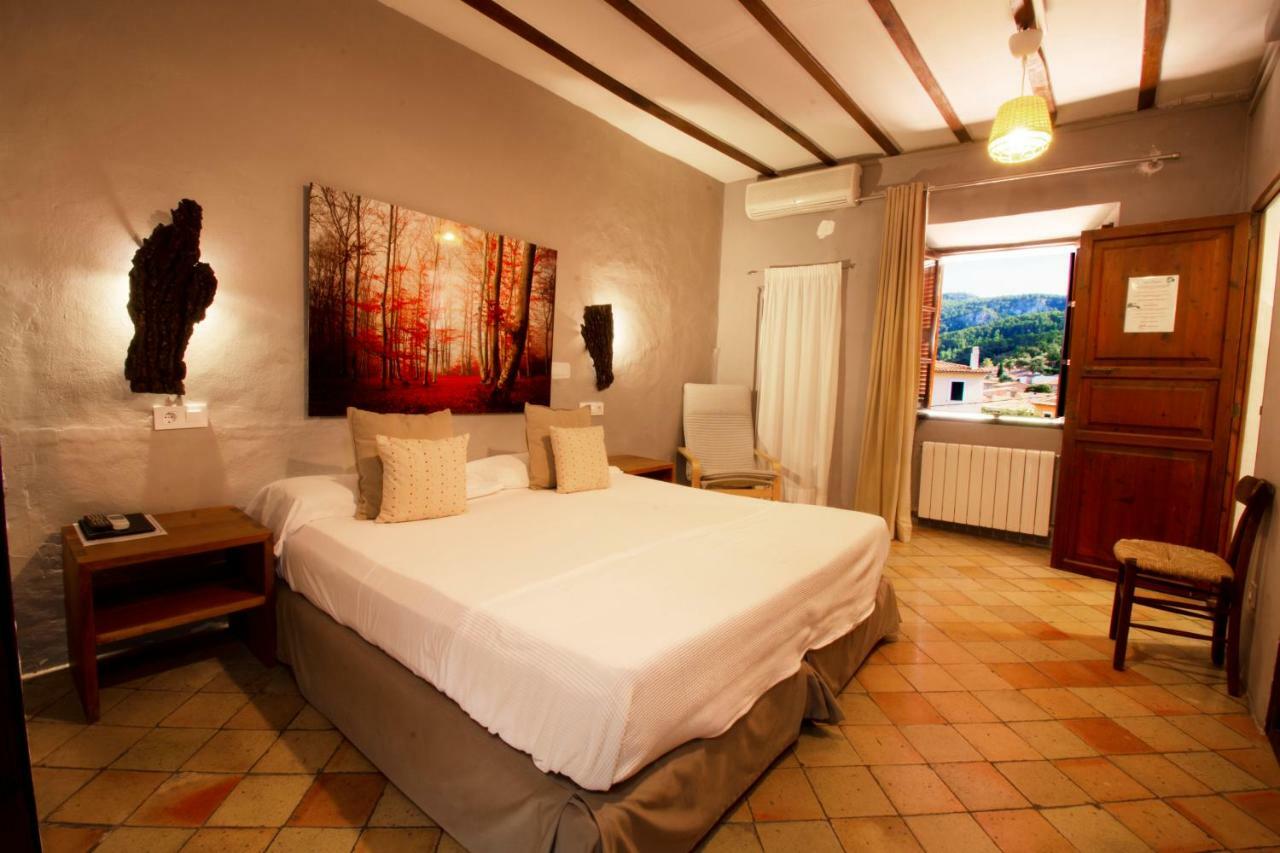 S'Hostal D'เอสปอร์เลส ภายนอก รูปภาพ